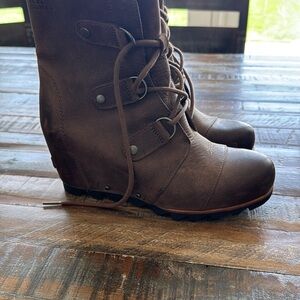 Sorel Brown Joan of Arctic Lace Up Boots with Wedge Heel